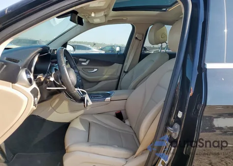 2021 Mercedes-Benz Glc 300 from USA, damaged, VIN W1N0G8DBXMF869965